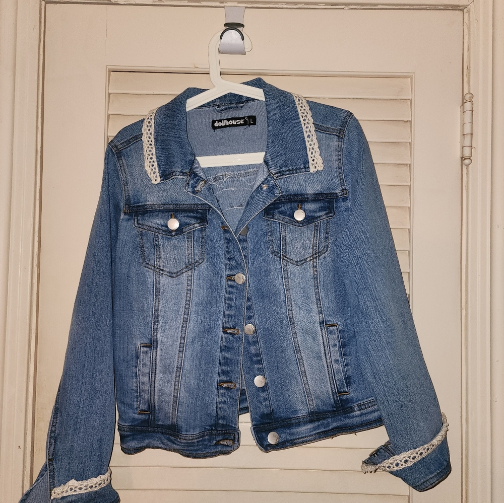 Dollhouse denim jacket with crochet